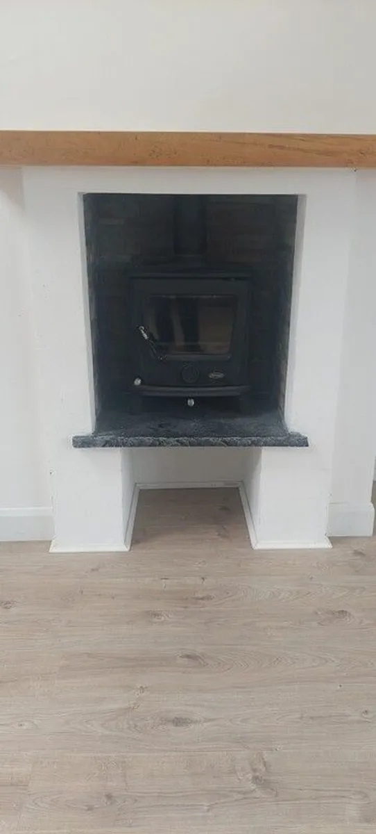 Heritage Belleek 11.5KW stove (Lit only once ever] - Image 1