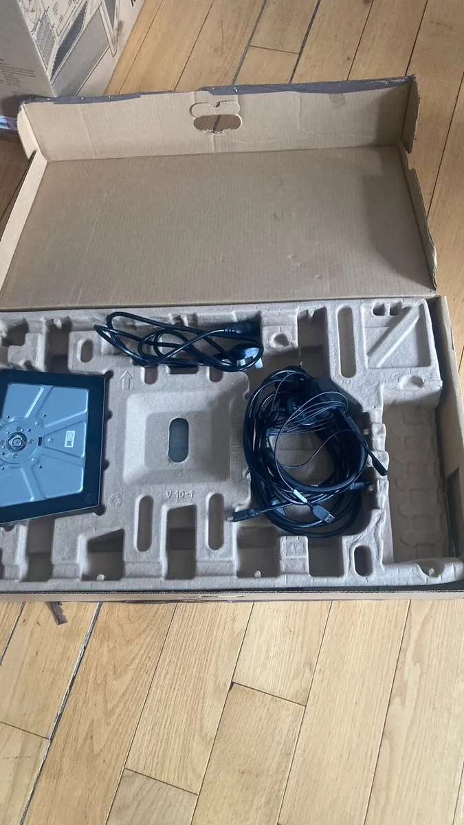 Computer Monitor / Screen - Image 4