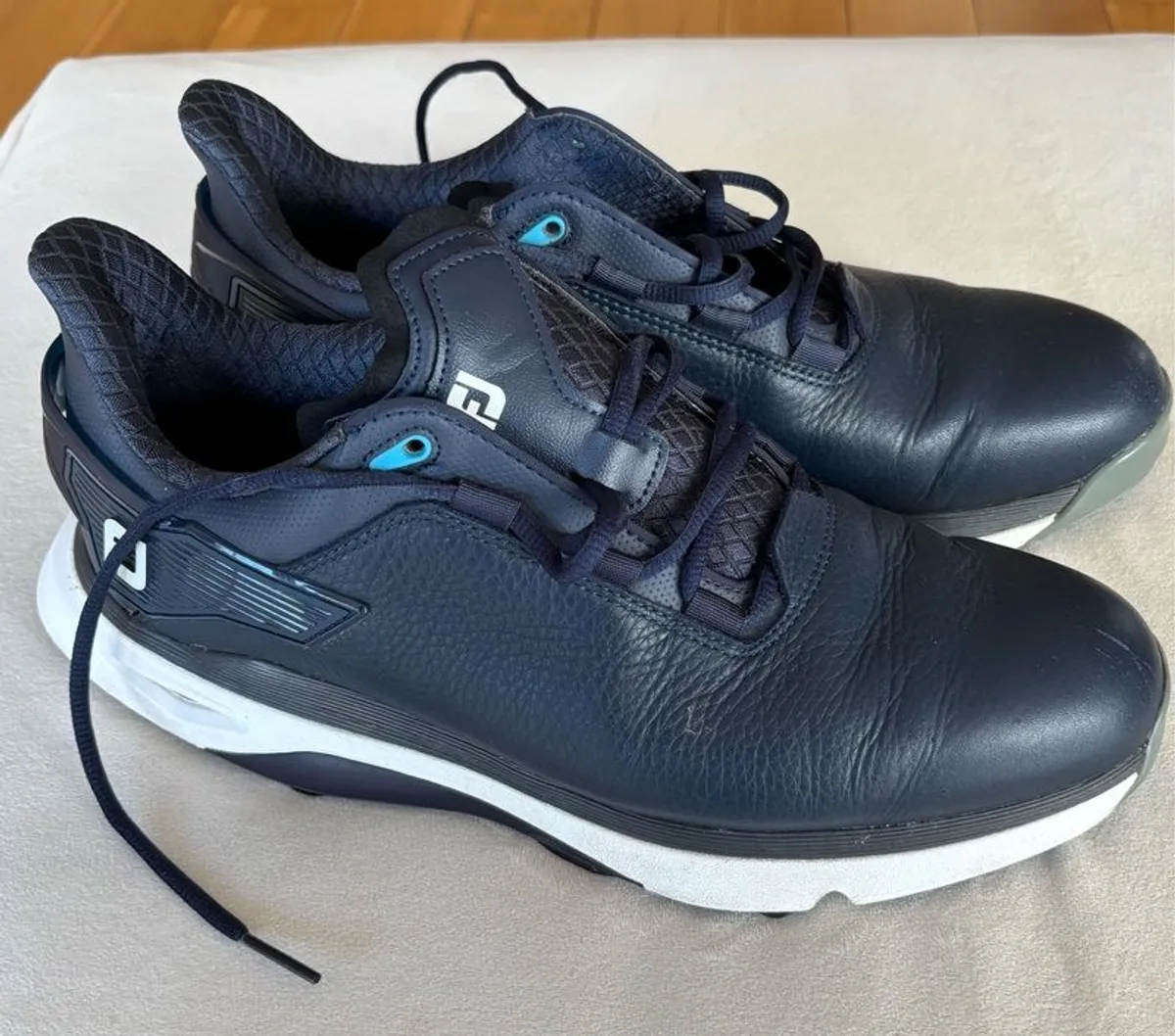 Footjoy Men's Golf Shoes Size 10 - Image 1