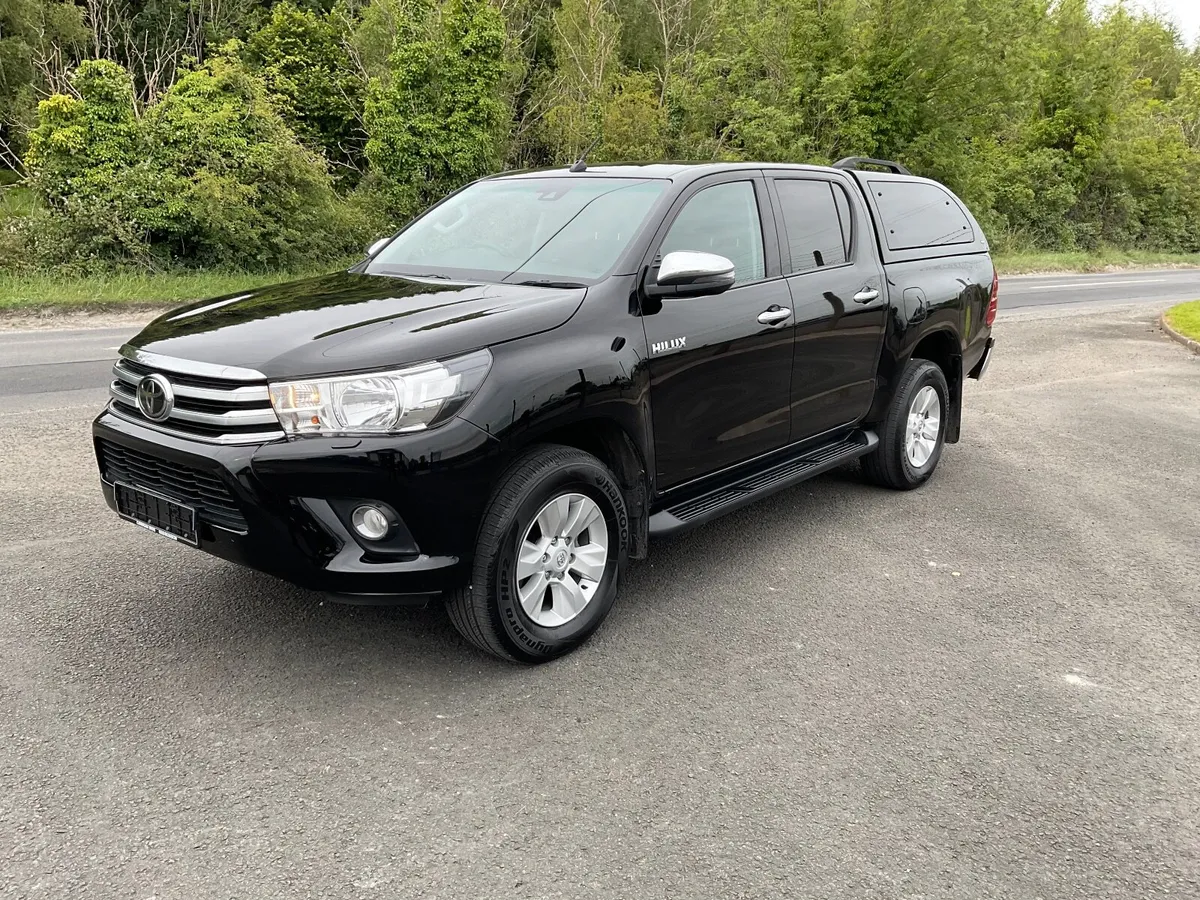 Toyota Hilux 2021 - Image 1