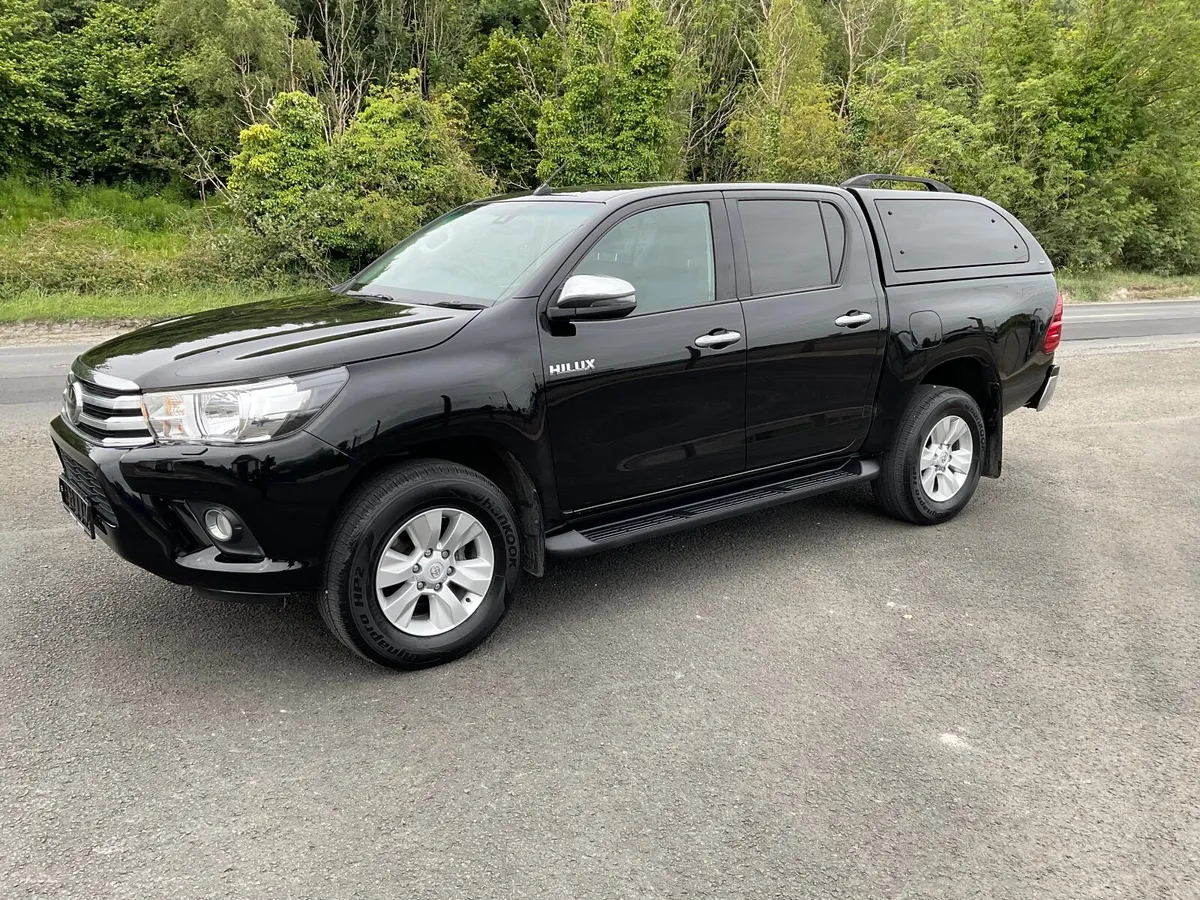 Toyota Hilux 2021 - Image 3