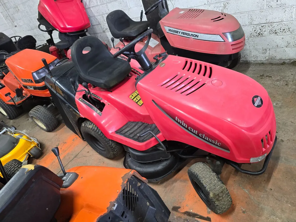 Ride on mower - Image 2