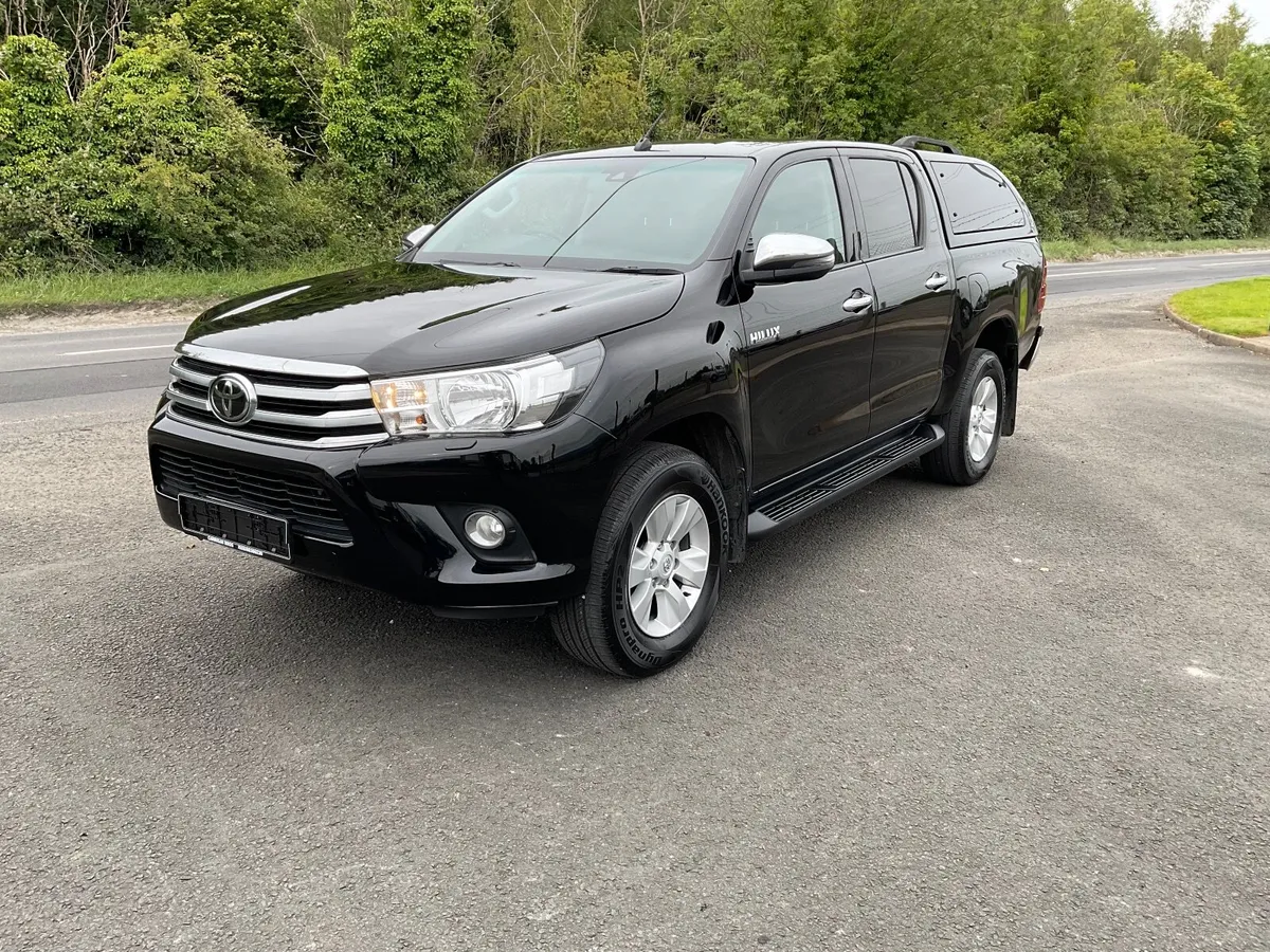 Toyota Hilux 2021 - Image 4
