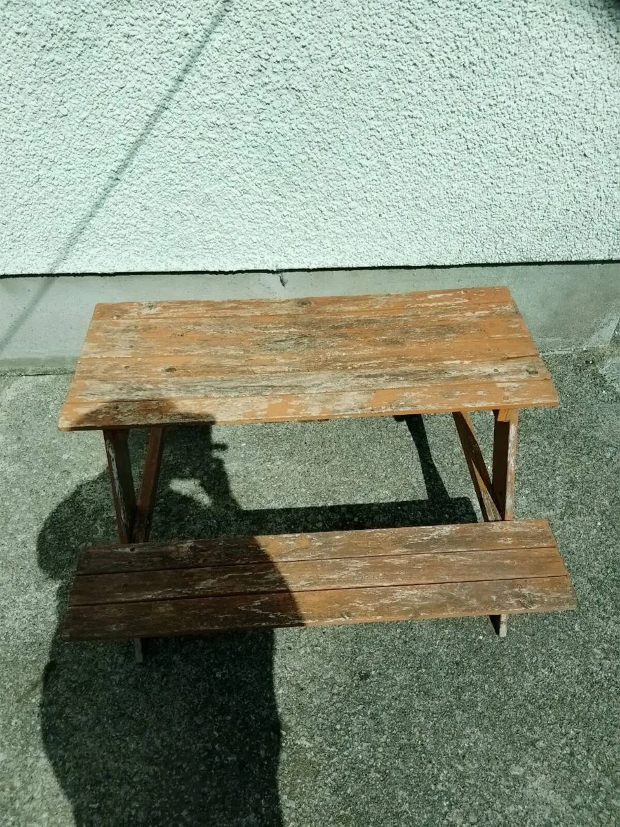 Wooden bench - Image 2