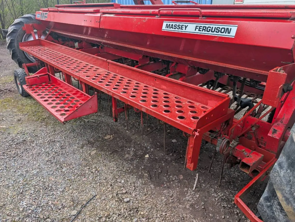 Massey Ferguson Seed drill - Image 1
