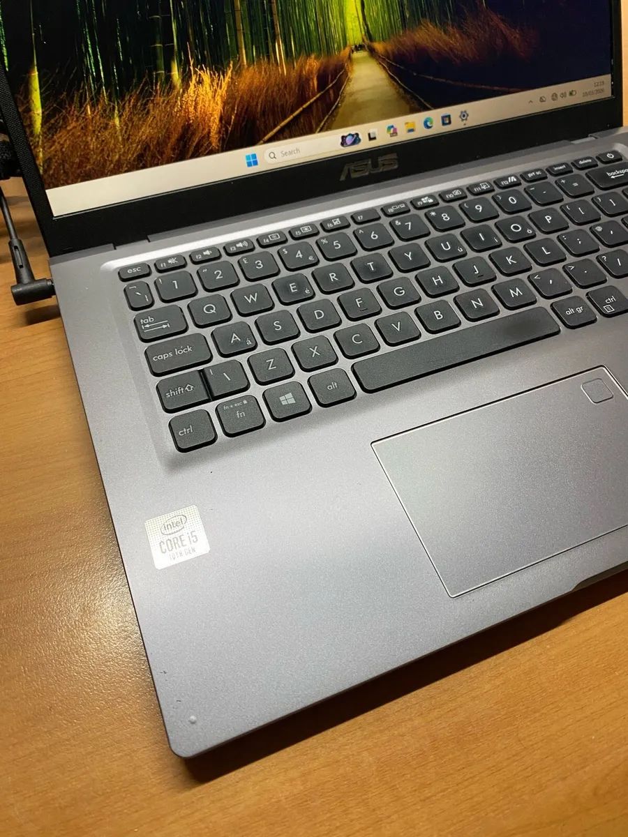 Asus Laptop i5 pro 10 Gen 8/256 win 11 - Image 3