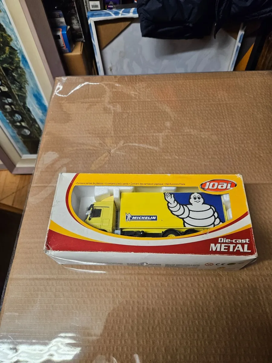 Corgi Joal Michelin Truck 1.50 - Image 1