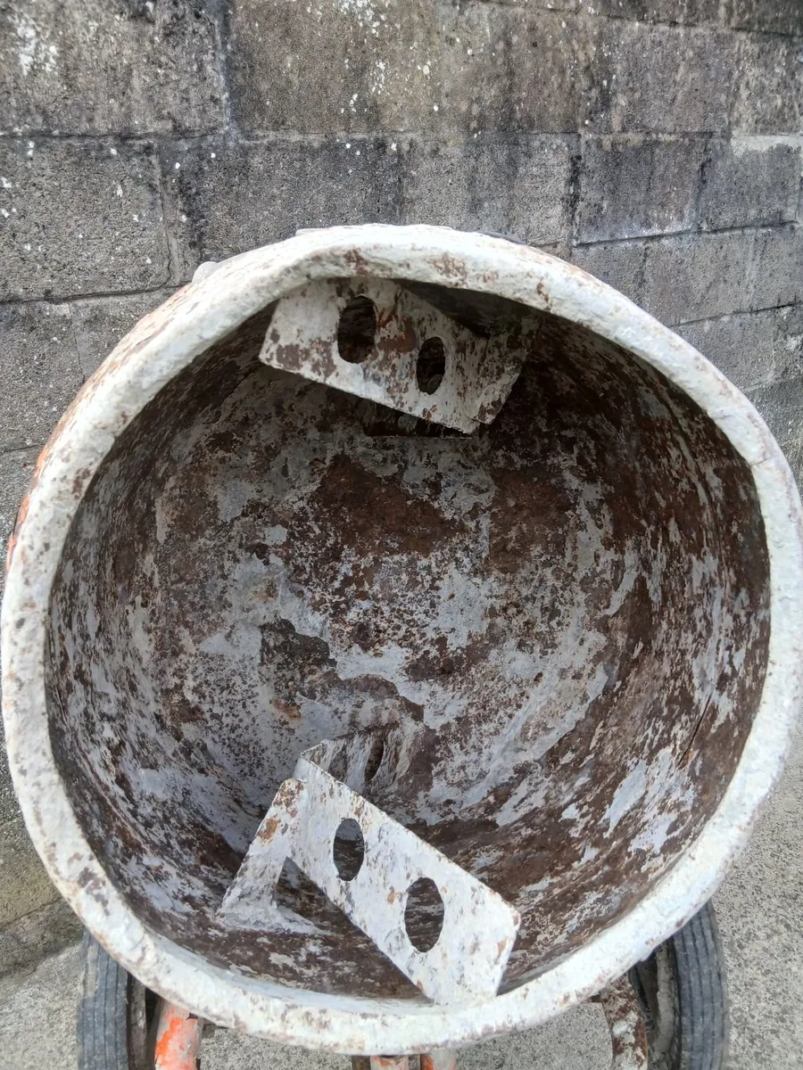 Cement Mixer 240V - Image 2