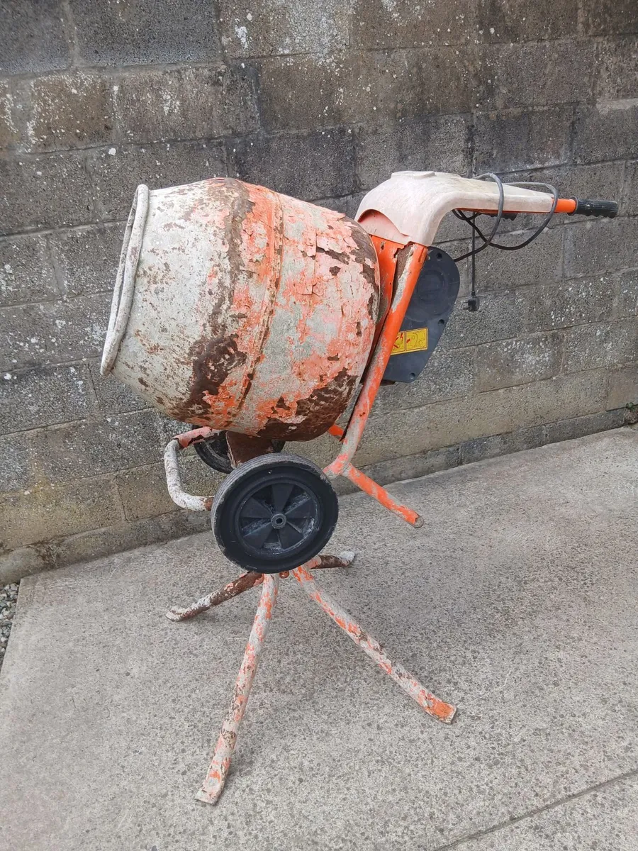 Cement Mixer 240V - Image 1