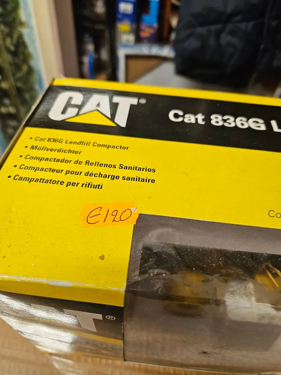 Corgi Norscot Caterpillar Landfill Compactor - Image 2