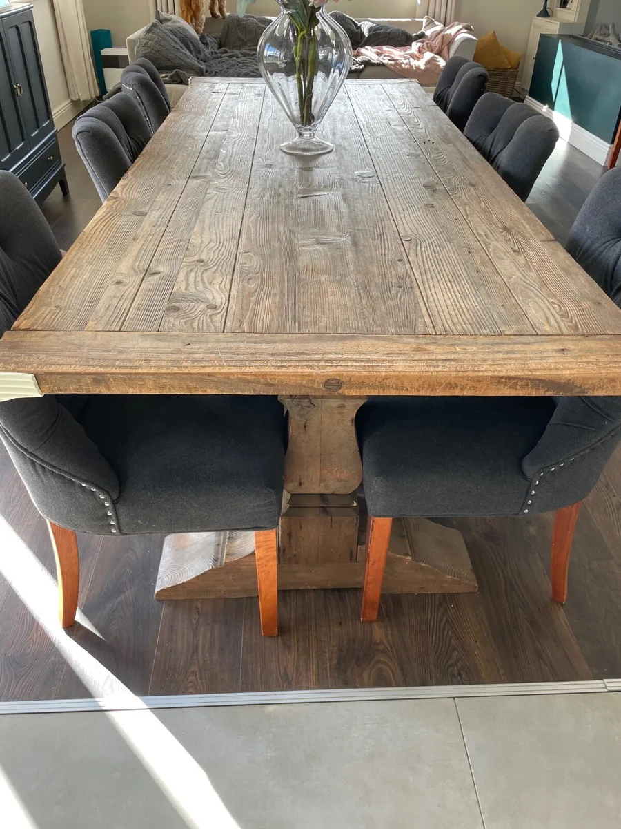 Kitchen table - Image 1