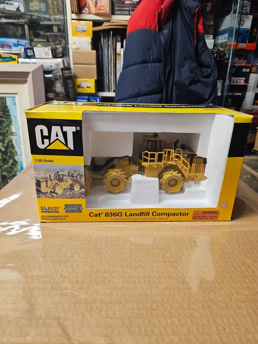 Corgi Norscot Caterpillar Landfill Compactor - Image 1