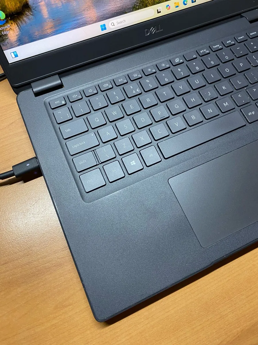 Dell Laptop i5 pro 10 Gen 64gb ram windows - Image 3