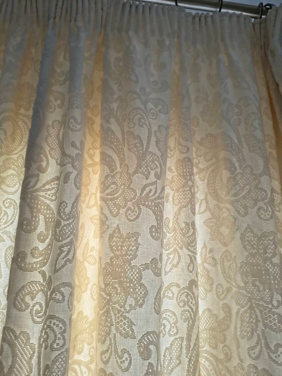 Heavy weight  Curtains - Image 1