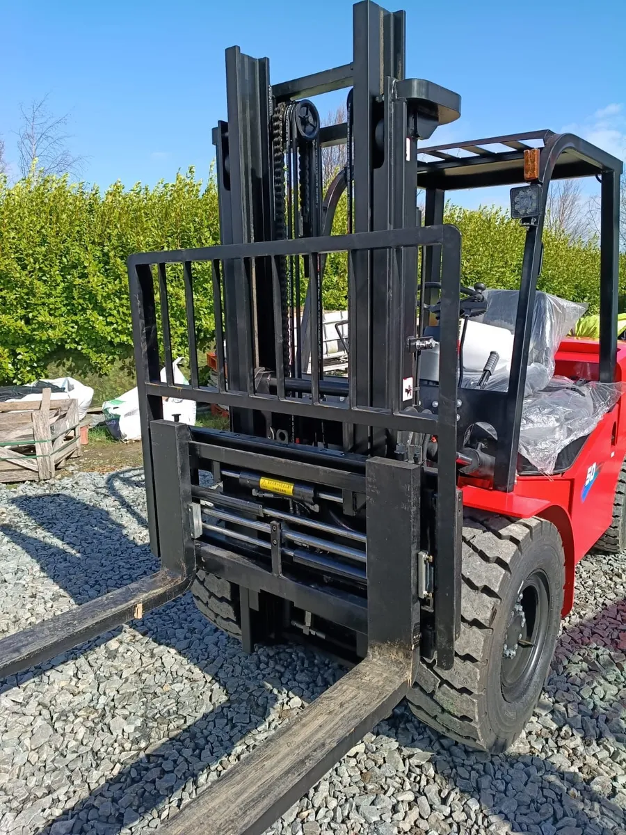 Forklifts - GM and Toros - 3 & 5 Ton - Last few - Image 3