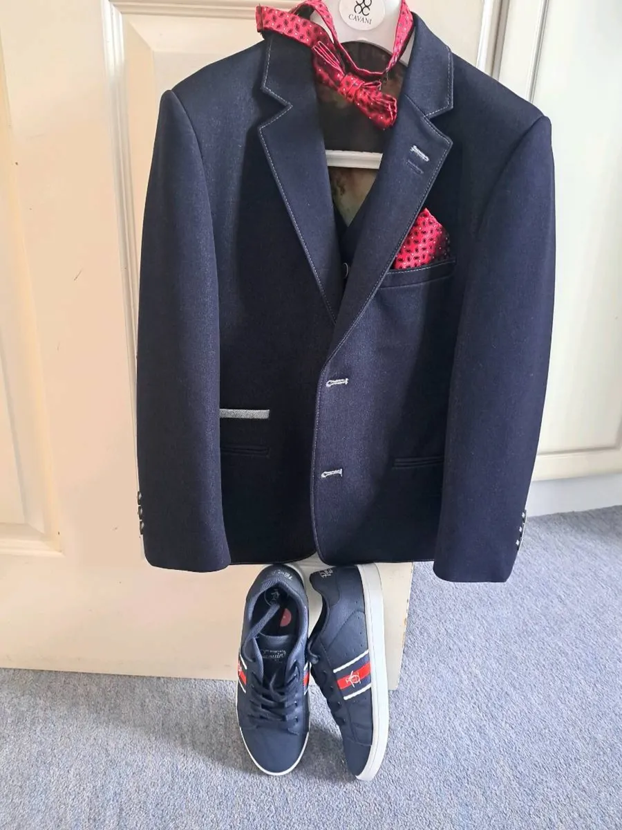 Boy's suit for Communion - Image 2