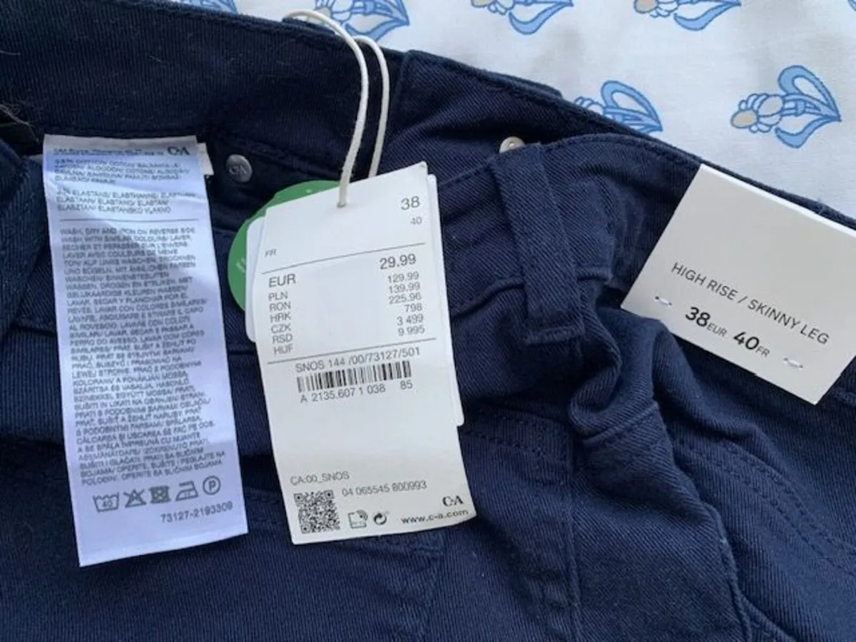 Ladies Jeans - Image 3