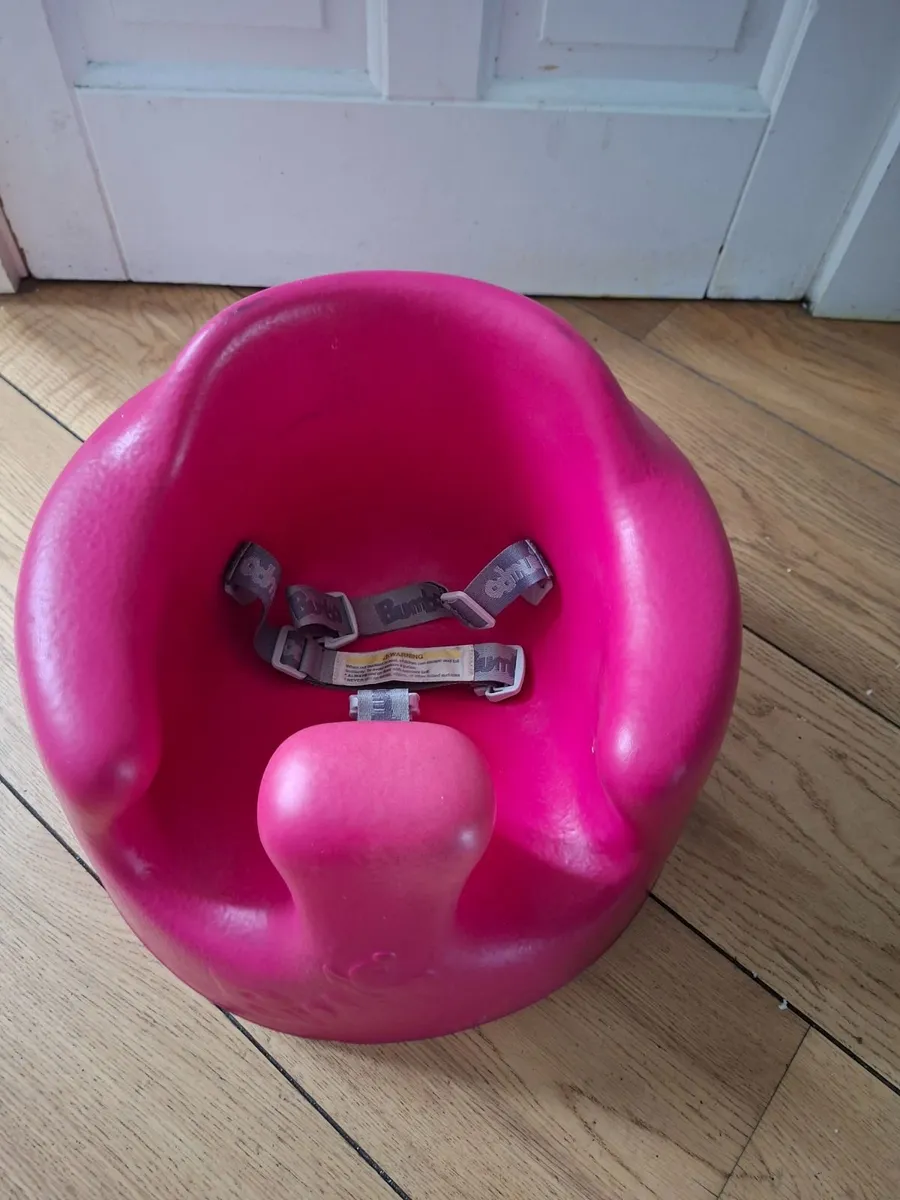 Bumbo baby Seat with detachable table - Image 3