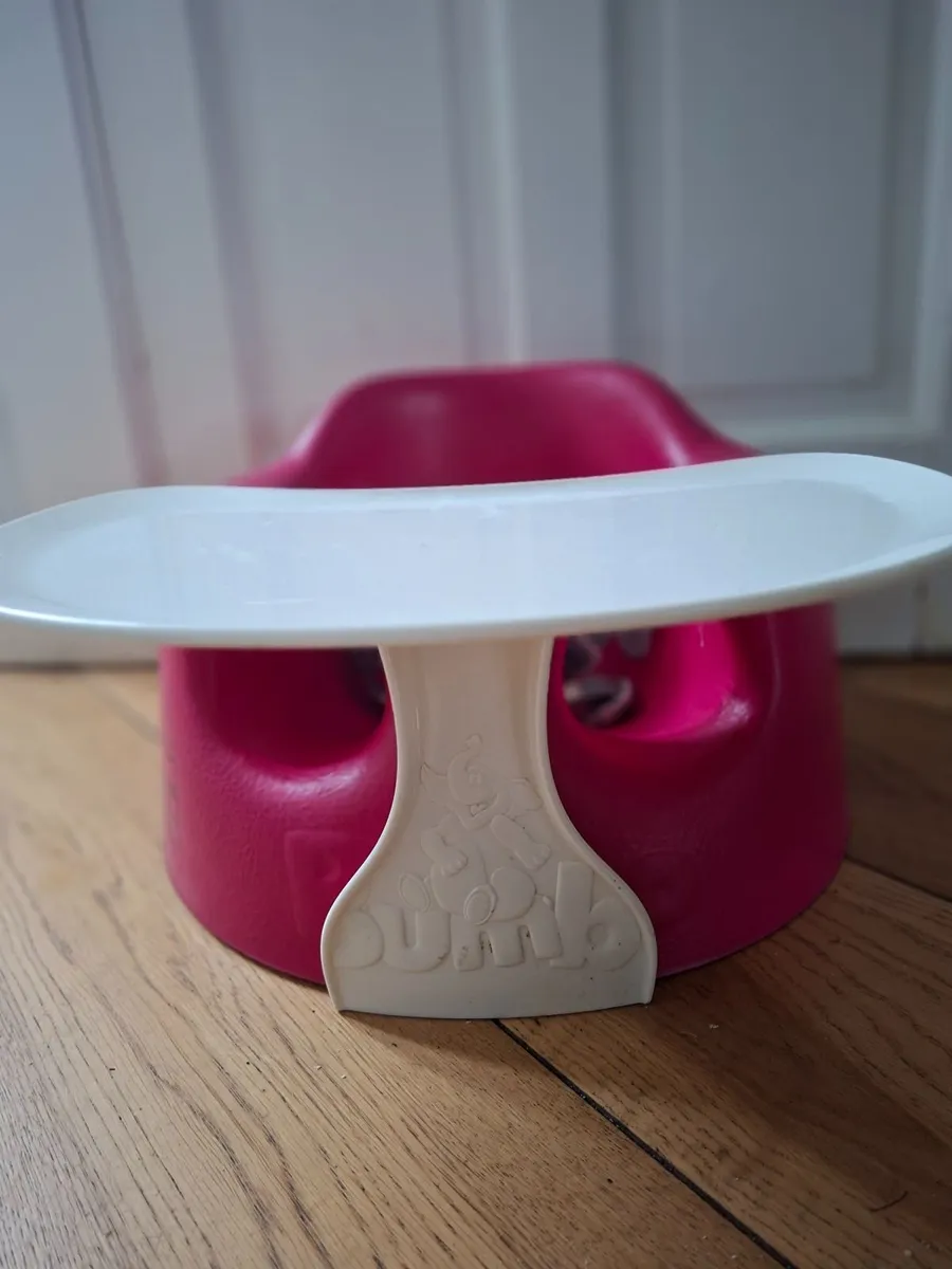 Bumbo baby Seat with detachable table - Image 1