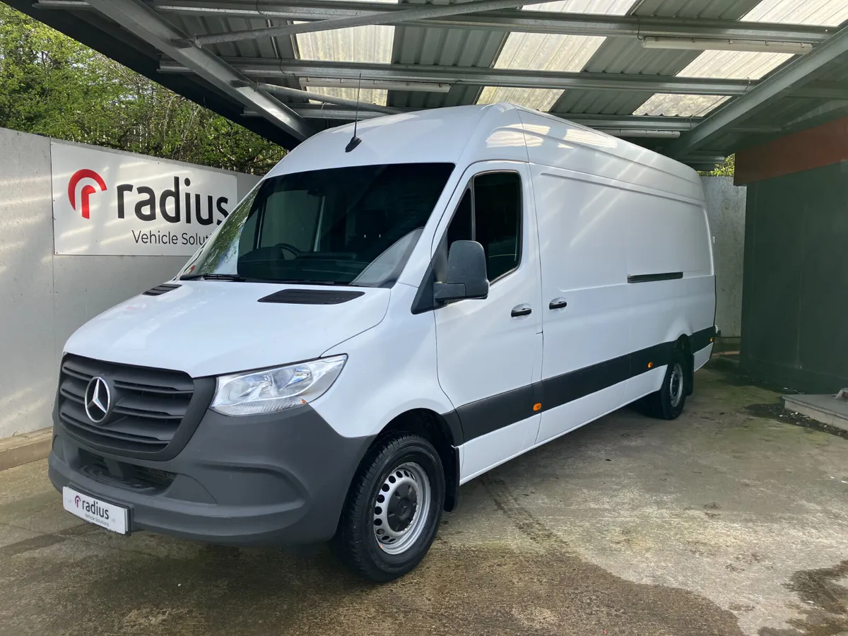 Mercedes-Benz Sprinter 2022 - Image 1