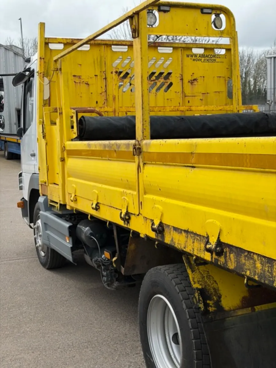 MERCEDES TIPPER - Image 2
