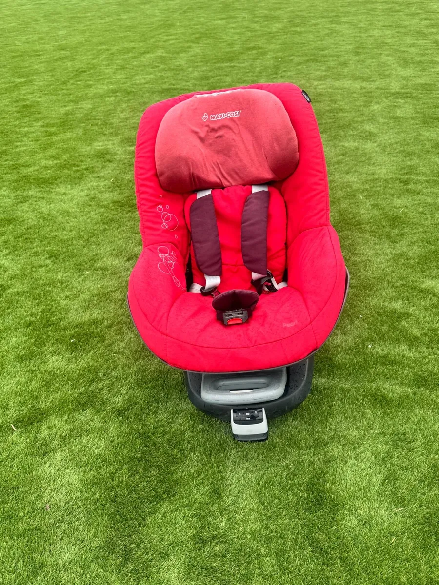 Car seat and base - Image 2