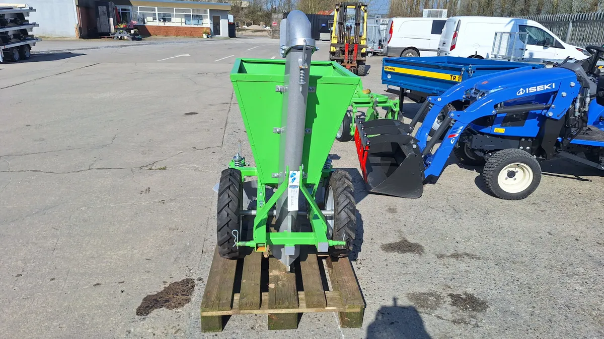 Zagroda potato planter - Image 3