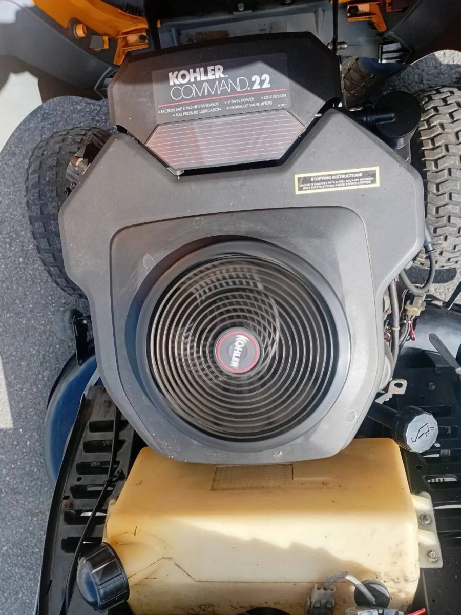 Ride on lawnmower 22hp - Image 3