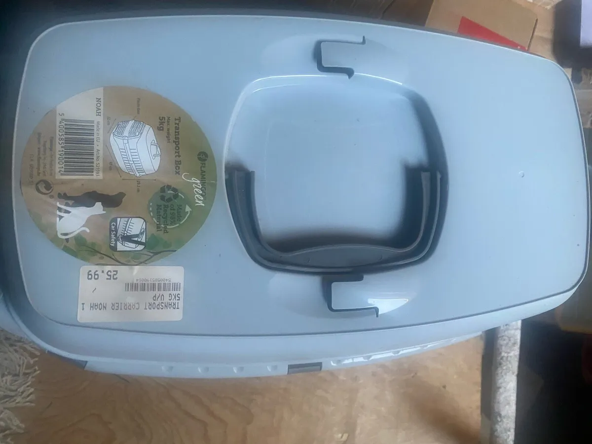 Pet Carrier - Image 3