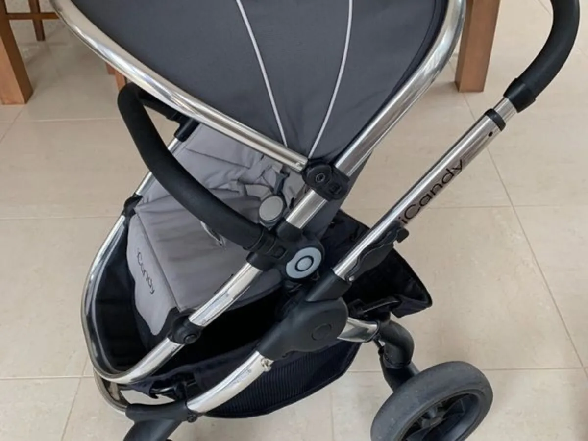 Buggy- iCandy Peach- Full travel system - Image 1