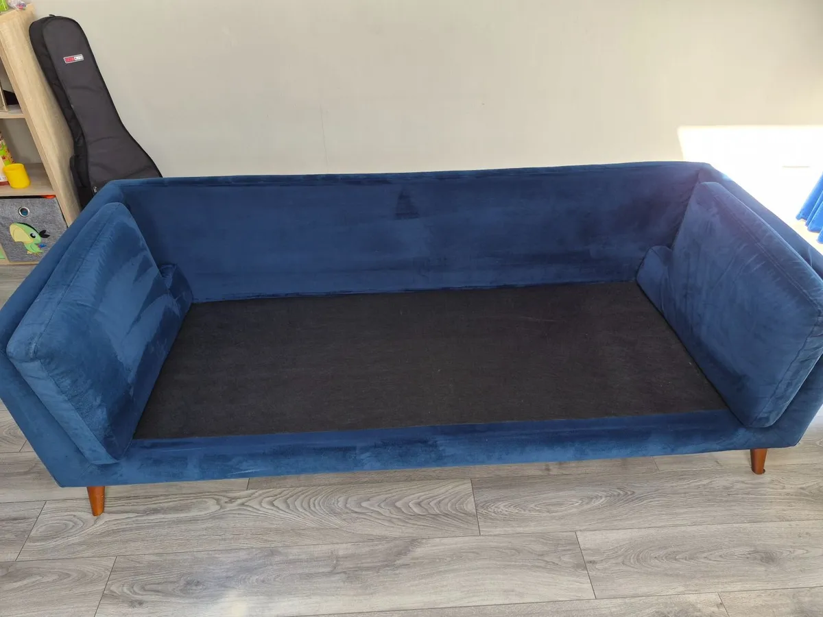 Sofa - Image 4