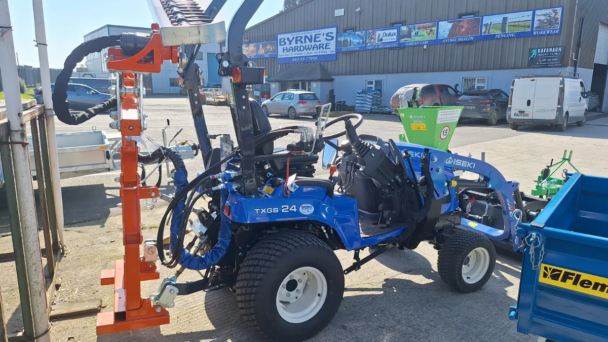 Rinieri BRM 120 finger bar hedge trimmer - Image 2