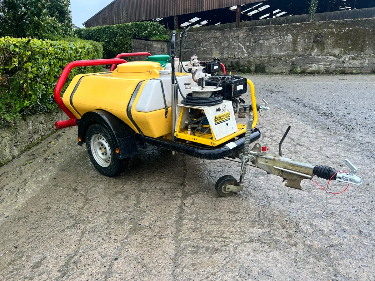 Brendon Bowser Power Washer - Image 2
