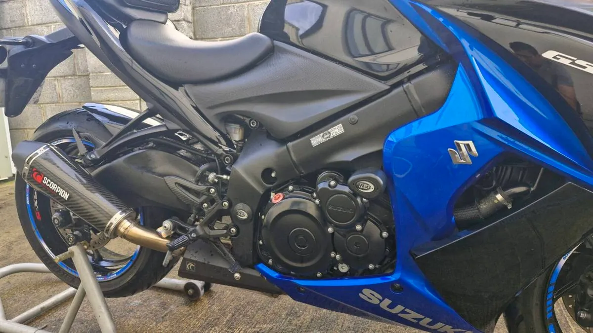 2018 SUZUKI GSX-S 1000F - Image 2