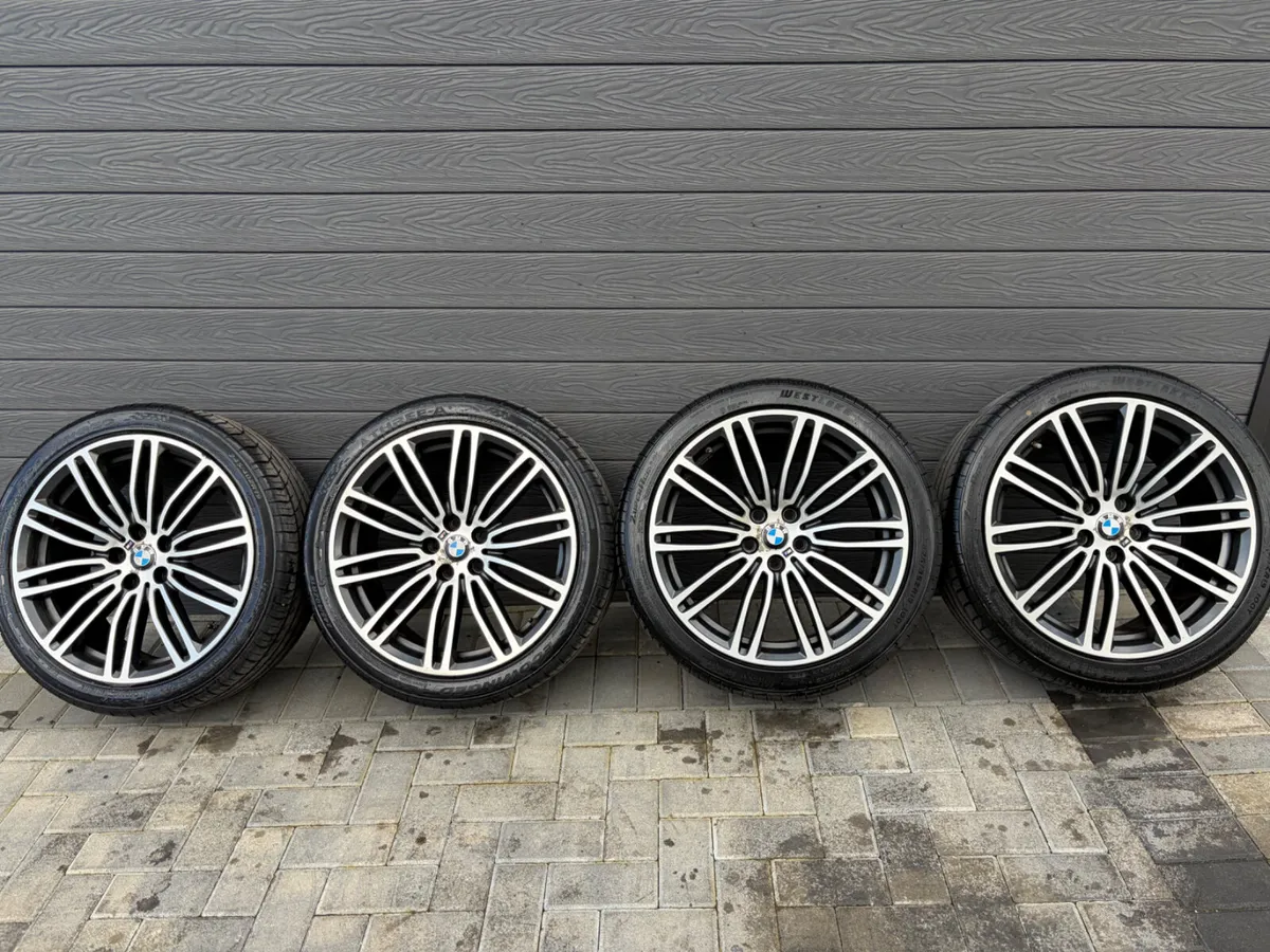 19” GENUINE BMW G30 ALLOY WHEELS & TYRES - Image 2