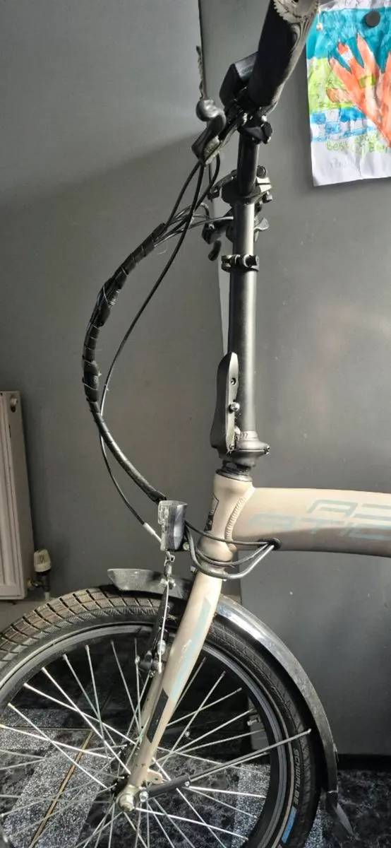 Electric bike - Image 2