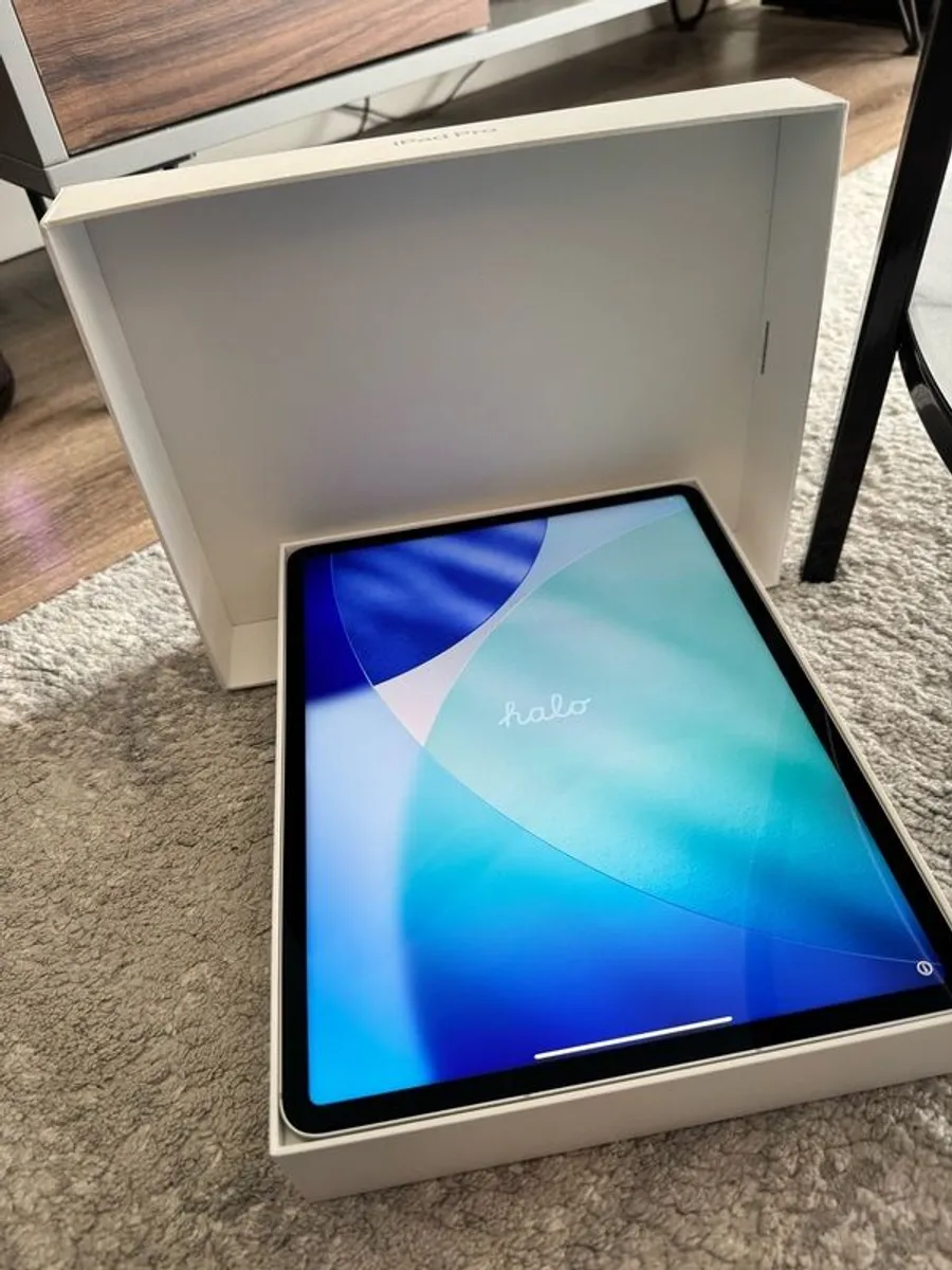 Ipad Pro 12.9-inch (5th Generation) Wi-Fi + Cellular - Image 1