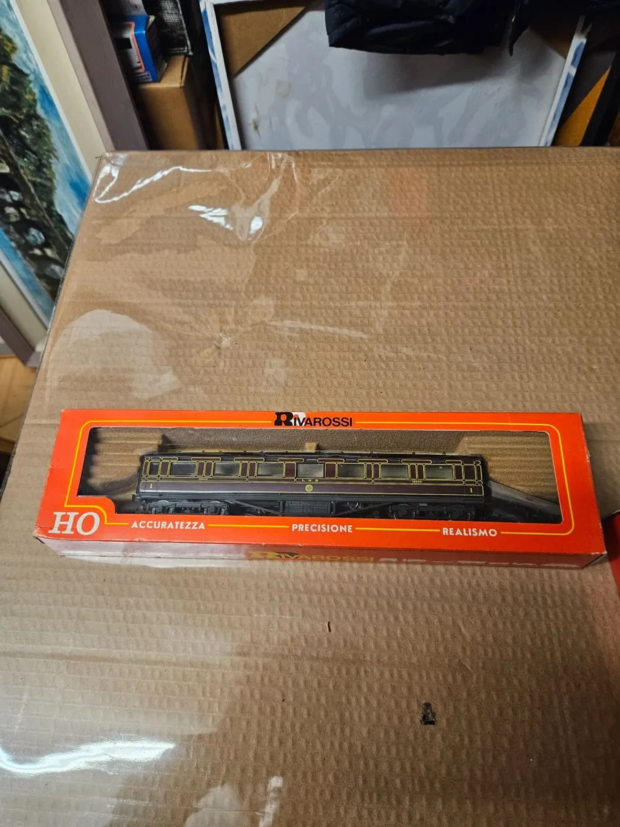 Hornby Rivarossi OO Gauge Carraige