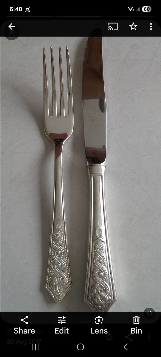 44 pce Canteen of  Newbridge  cutlery. +extras - Image 1