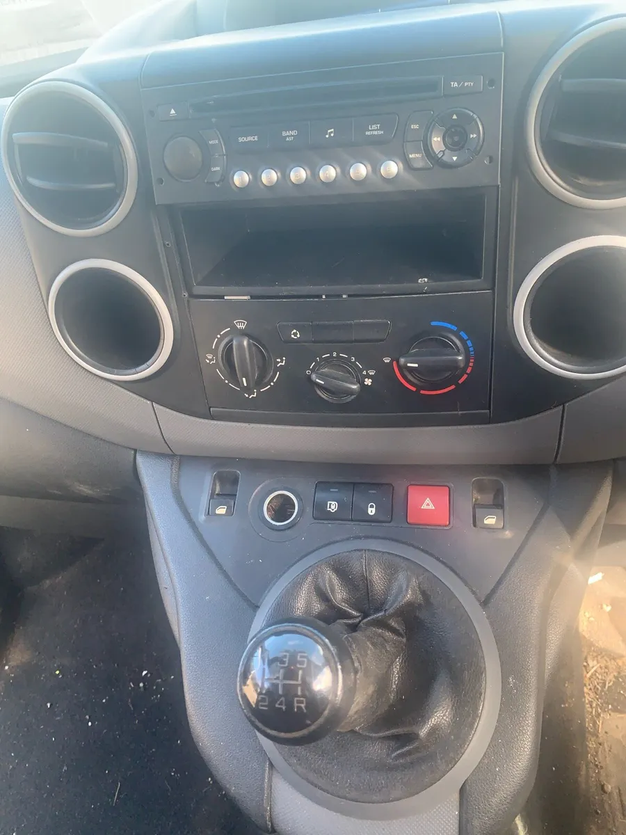 Peugeot Partner 2012 - Image 2