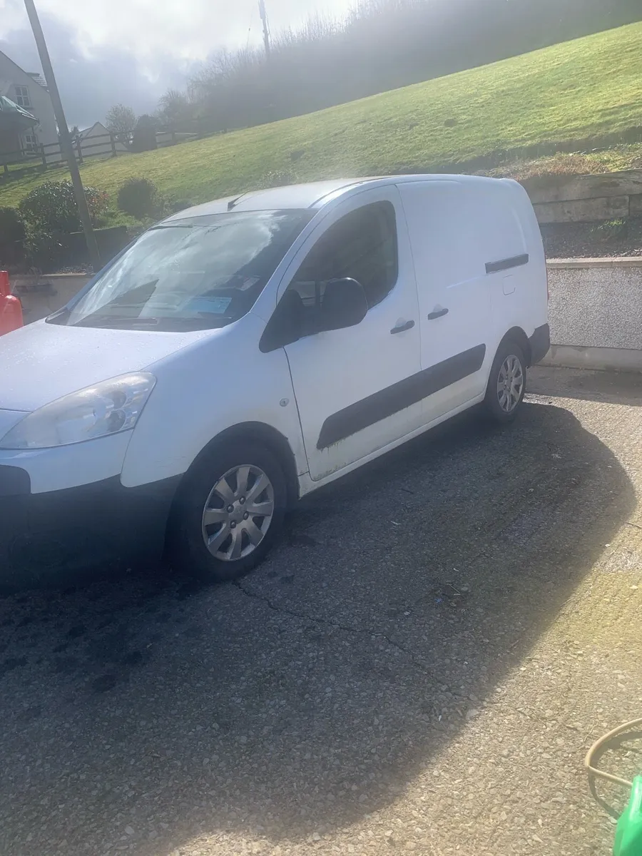 Peugeot Partner 2012 - Image 1