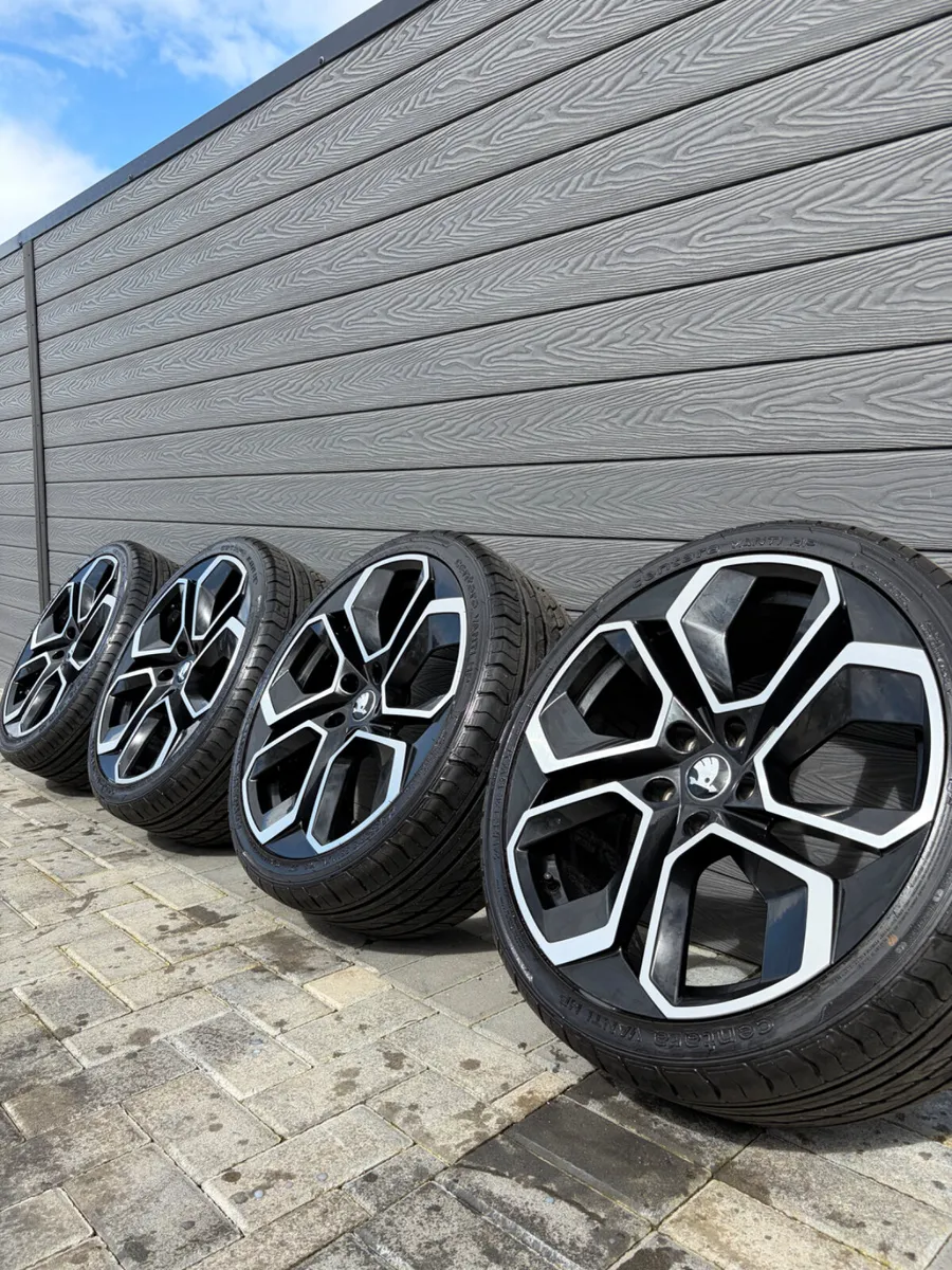 19” BRAND NEW SKODA VRS ALLOY WHEELS & TYRES - Image 1