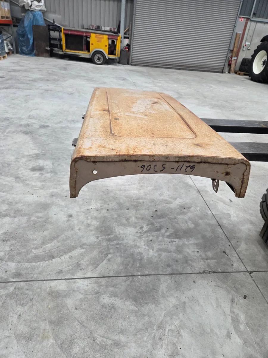 Zetor Bonnet - Image 4