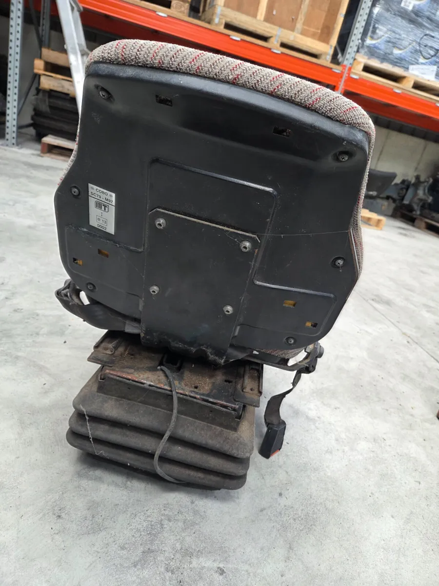 Cobo Air Seat - Image 3