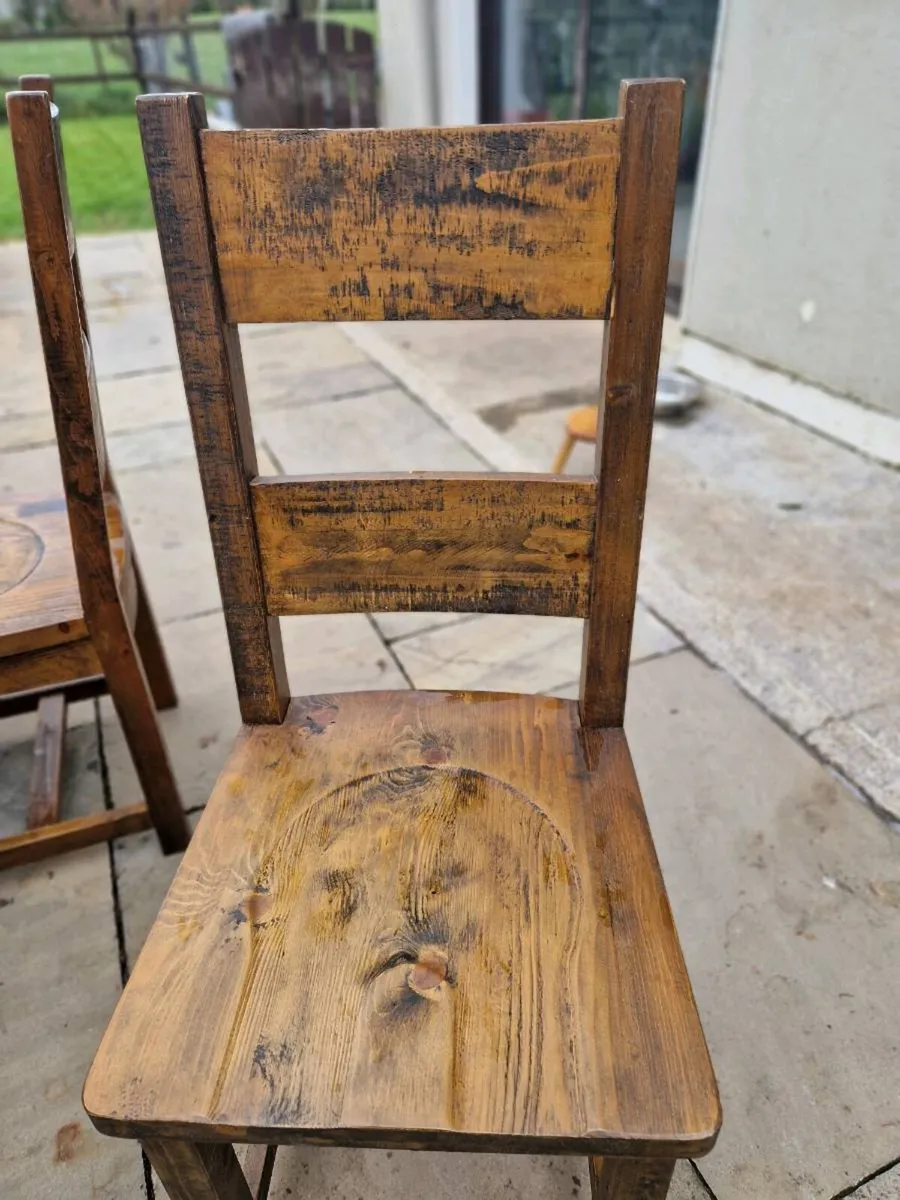 Dining room table and chairs - Image 3