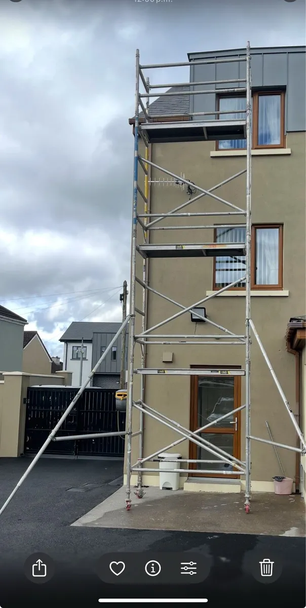 Scaffolding tower - Image 1