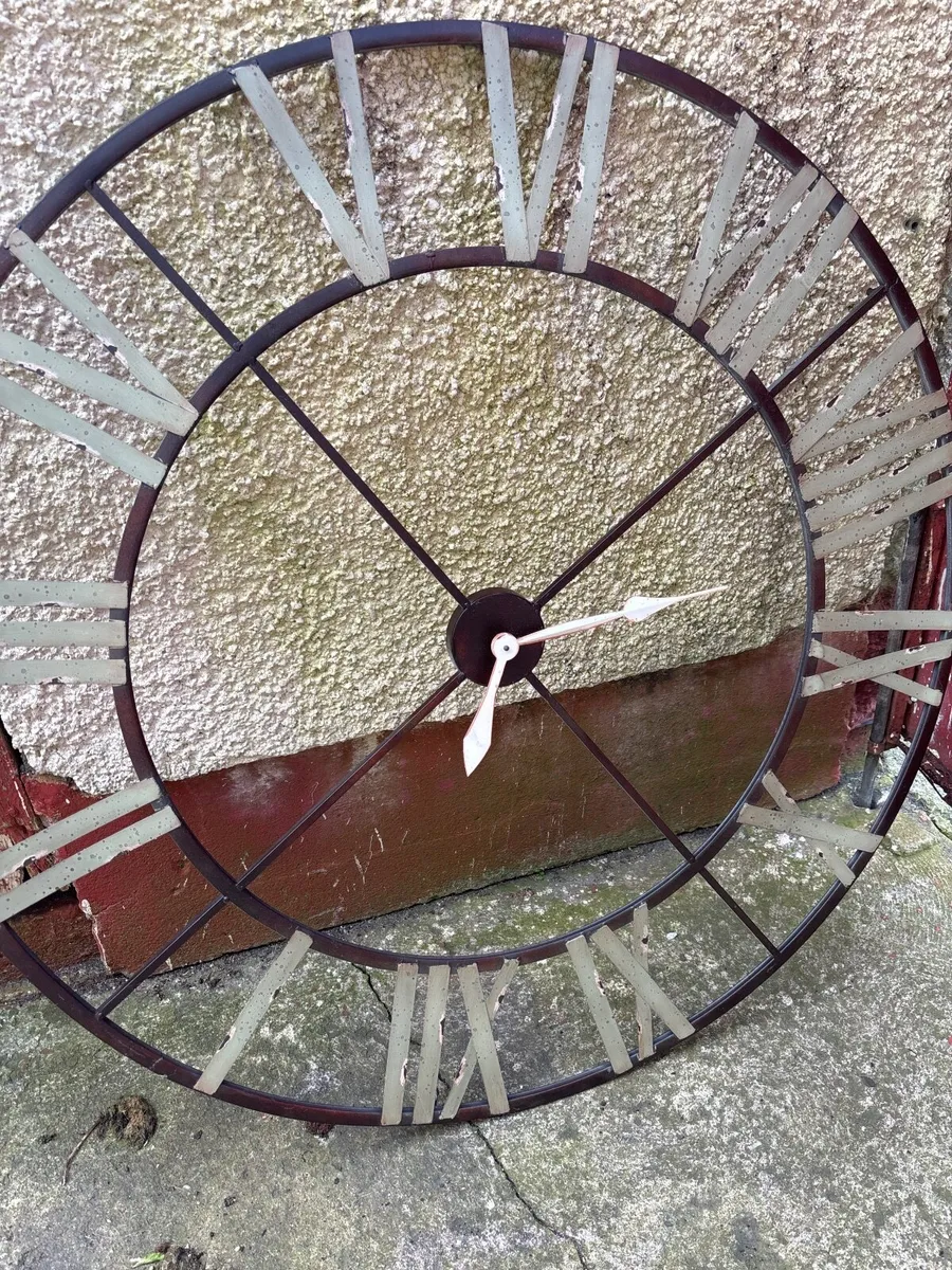 Clock - Image 3