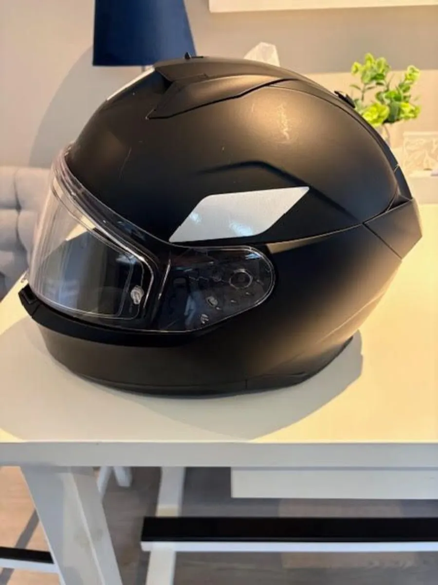 Motor Bike Helmet - Image 1
