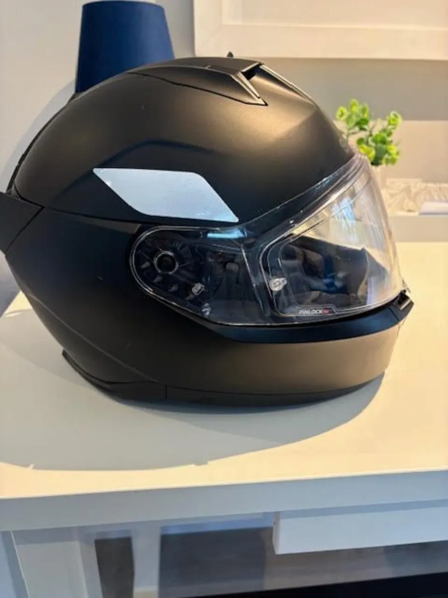 Motor Bike Helmet - Image 2