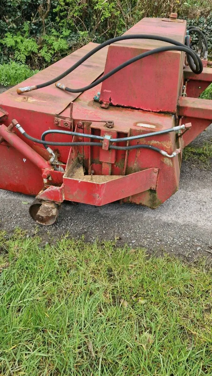 Road loaders - Image 1